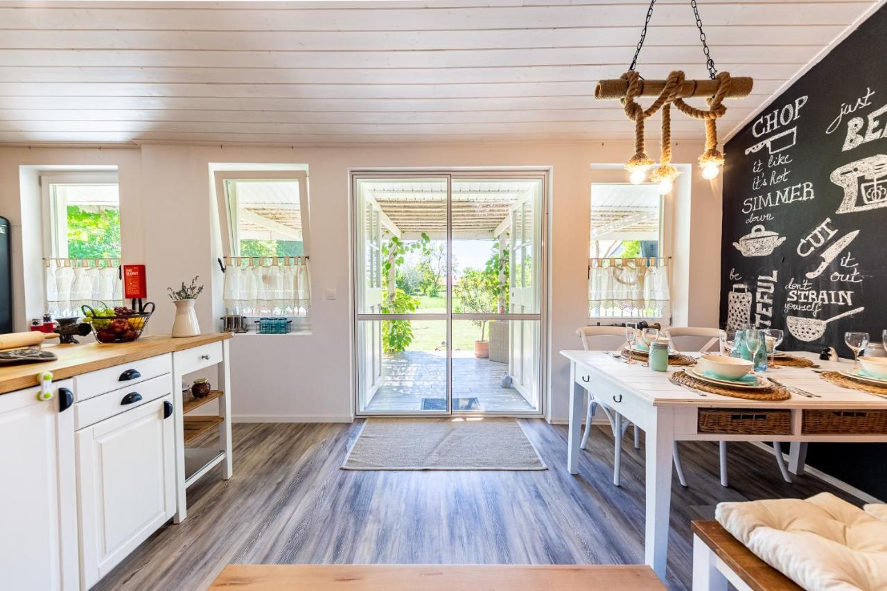 Berrybay Holidayhome Balatonkeresztúr Zewnętrze zdjęcie