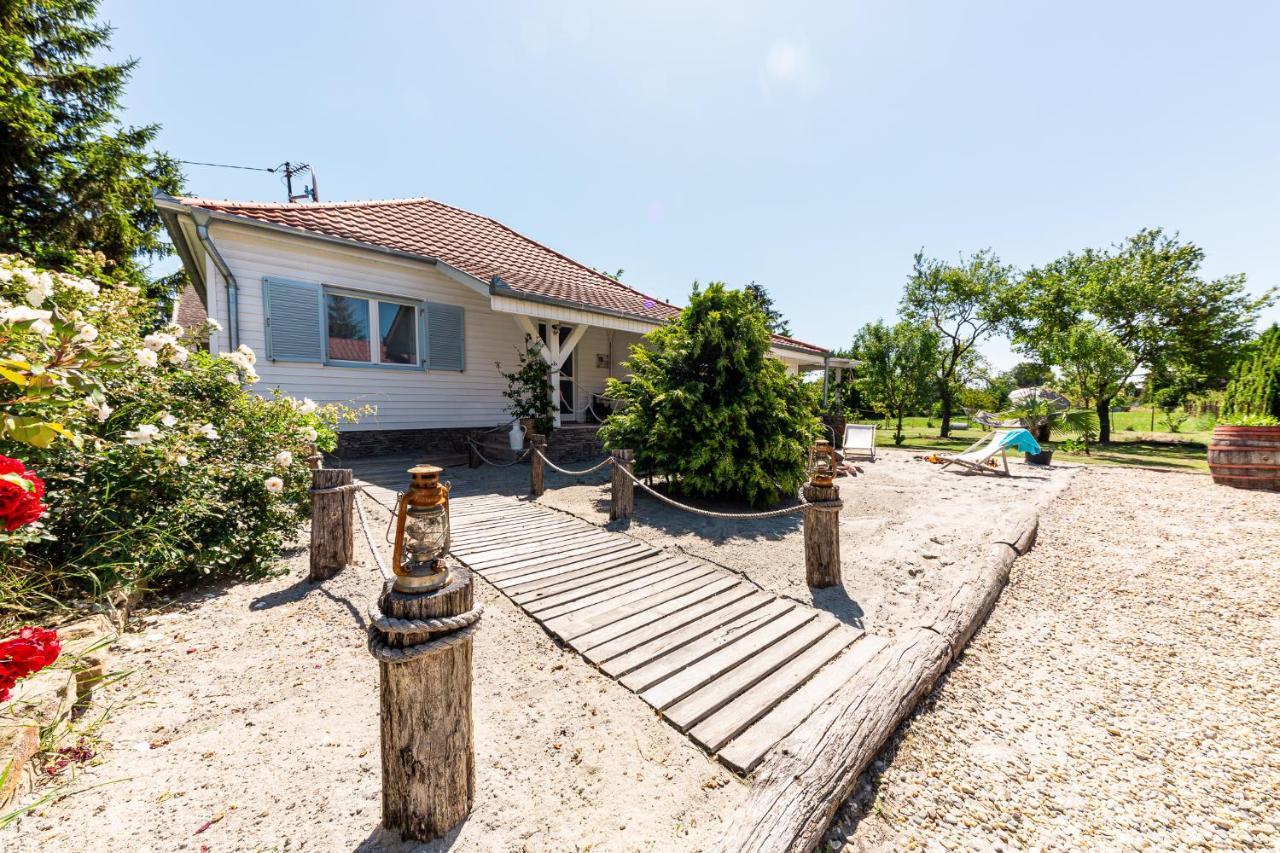 Berrybay Holidayhome Balatonkeresztúr Zewnętrze zdjęcie