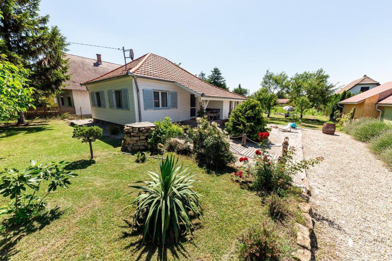 Berrybay Holidayhome Balatonkeresztúr Zewnętrze zdjęcie